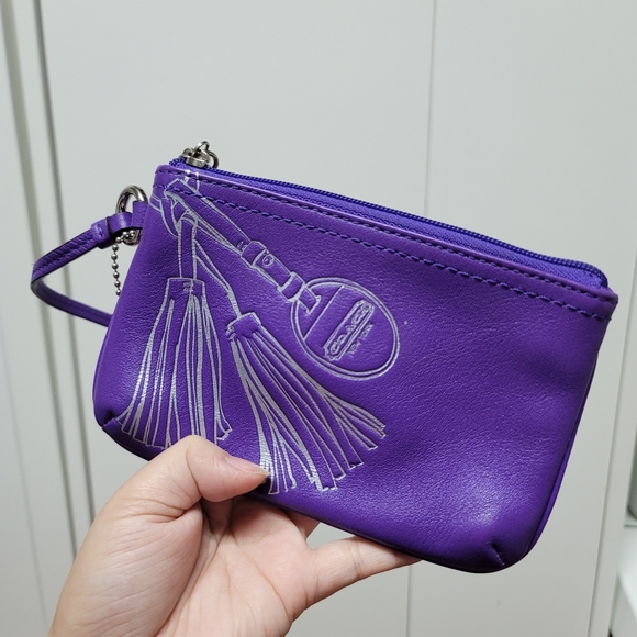 Coach Legacy Ultraviolet Wristlet - Picture 10 of 12